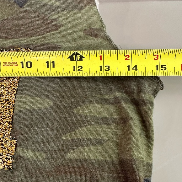 NWOT Nebraska Cornhuskers Huskers Camo Bedazzled Glitter Embellished Tank medium - Picture 13 of 16